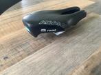 Fietszadel ISM PR01, Fietsen en Brommers, Fietsonderdelen, Ophalen, Zo goed als nieuw, Racefiets, Zadel