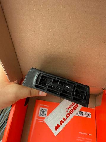 Originele poaggio zip e4 a klasse ecu beschikbaar voor biedingen