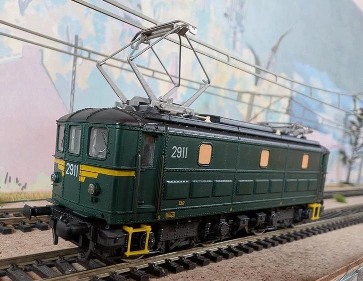 SNCB Roco | 04192A | HLE 2911 | DC analogique | HLE 29I |, Hobby & Loisirs créatifs, Trains miniatures | HO, Utilisé, Locomotive