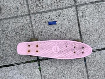 Skateboard  beschikbaar voor biedingen