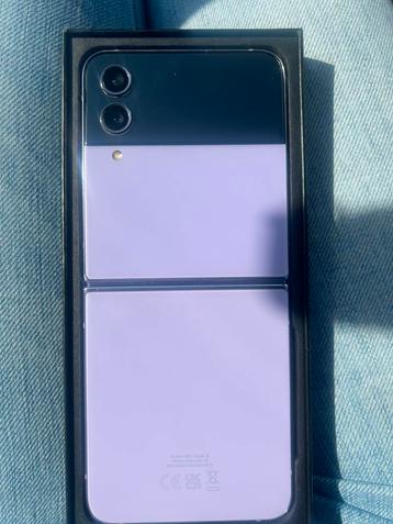Galaxy Z Flip 4  beschikbaar voor biedingen