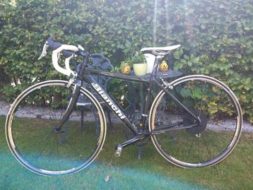 Vélo de route entièrement en carbone Bianchi, Autres marques, 10 à 15 vitesses, Enlèvement, Carbone