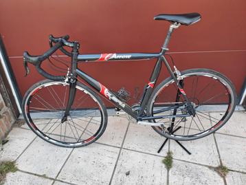 Olimpia Arrow carbonlook racefiets voor de grotere medemens. beschikbaar voor biedingen