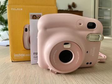 Instap mini 11 / Fujifilm / polaroid camera beschikbaar voor biedingen
