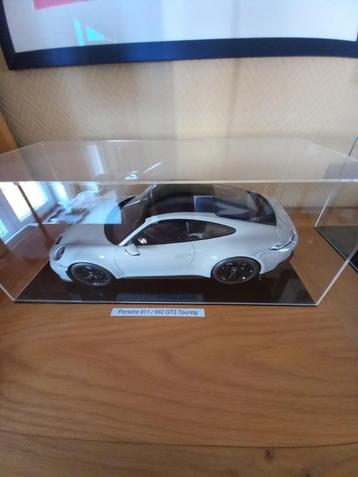 Porsche 992 GT3 Touring - GT Spirit - 1:12 - GT460 beschikbaar voor biedingen
