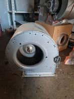 2 afzuigmotors en 1 kleine, Doe-het-zelf en Bouw, Ophalen, Zo goed als nieuw