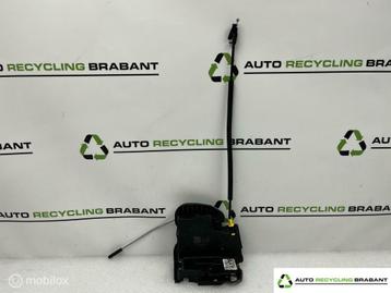 Deurslot Rechts Achter Opel Astra Sports Tourer K 13598385 beschikbaar voor biedingen