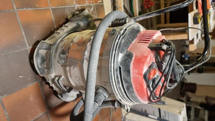 Nat en droog stofzuiger, Elektronische apparatuur, Stofzuigers, Gebruikt, Stofzuiger, 2000 watt of meer, Reservoir, Ophalen of Verzenden