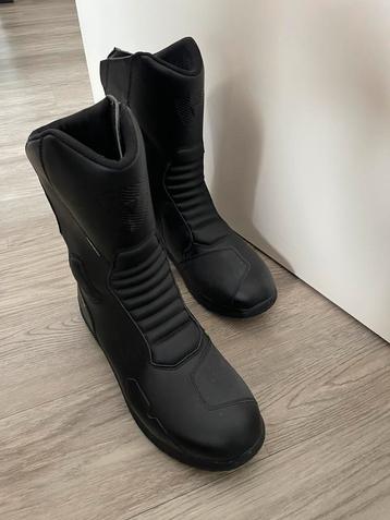 Rev’it Flux H2O maat 46 beschikbaar voor biedingen
