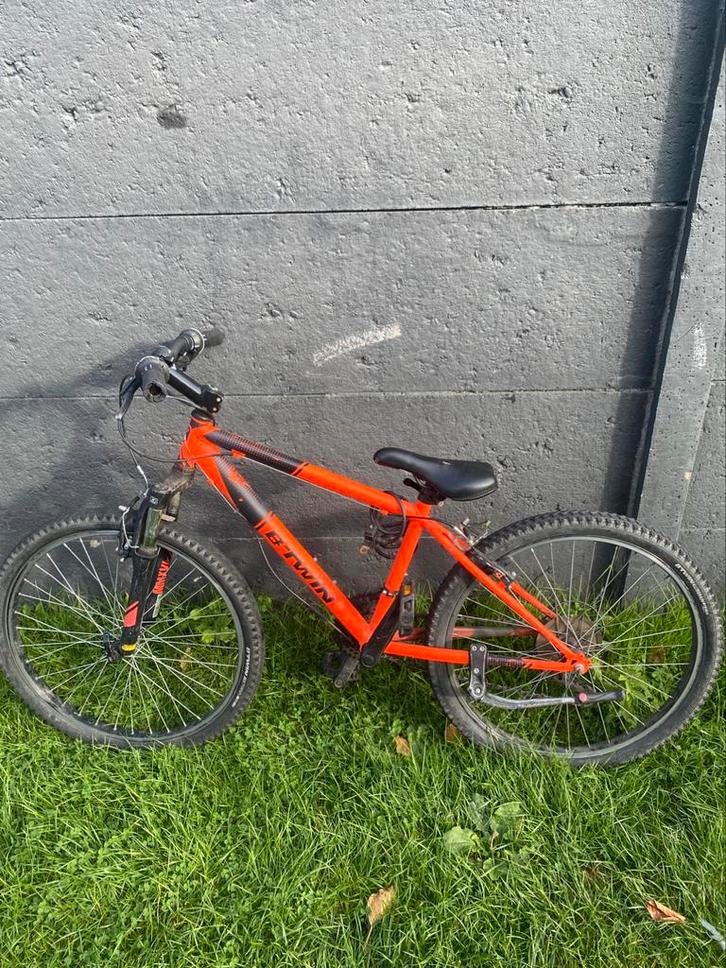 Btwin jongens fiets 24inch, Fietsen en Brommers, Fietsen | Jongens, Ophalen