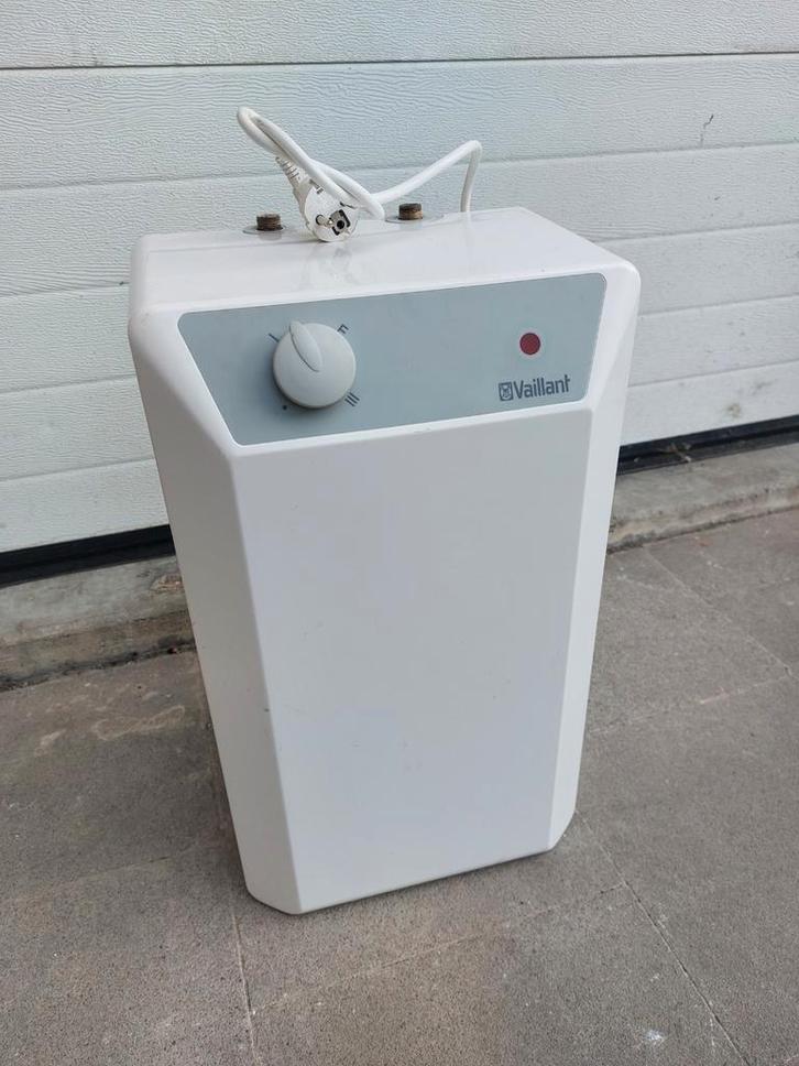 Vaillant boiler onder de spoelbak inhoud 10 liter, Doe-het-zelf en Bouw, Chauffageketels en Boilers, Gebruikt, Ophalen