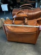 Vintage tas, Handtassen en Accessoires, Tassen | Reistassen en Weekendtassen, Ophalen, Zo goed als nieuw