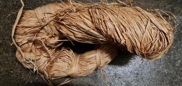 4 kg natuurlijke, extra stevige raffia strengen - KNUTSELEN beschikbaar voor biedingen