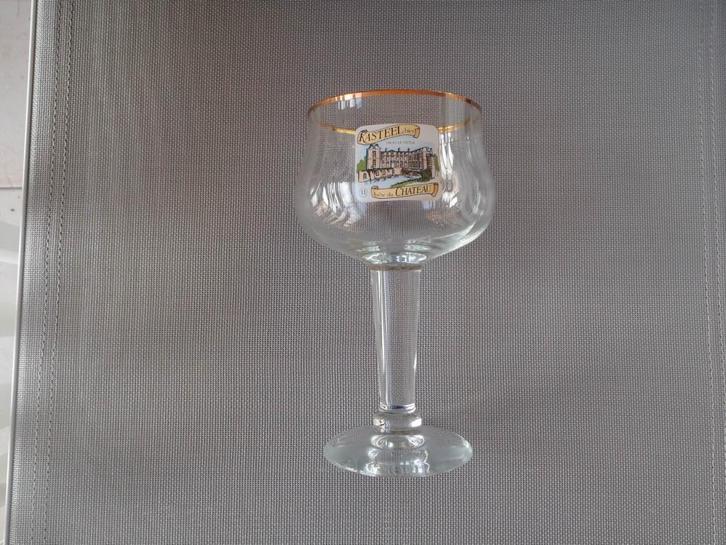 1 Kasteel bierglas, Verzamelen, Biermerken, Zo goed als nieuw, Glas of Glazen, Overige merken, Ophalen of Verzenden