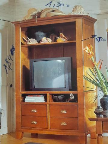 Meuble TV Finition merisier français beschikbaar voor biedingen
