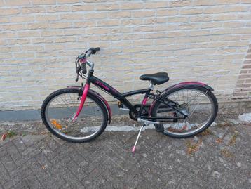 Meisjesfiets 24inch in zeer goed staat beschikbaar voor biedingen