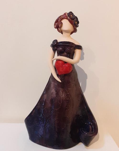 Jolanda Nabben, 'Hartenvrouw', Antiek en Kunst, Kunst | Beelden en Houtsnijwerken, Ophalen of Verzenden
