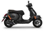 Vespa gts supersport 2024 met 2200km en 1,5 jaar garantie, Ophalen, Zo goed als nieuw