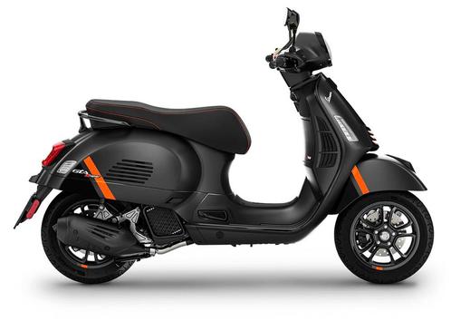 Vespa gts supersport 2024 met 2200km en 1,5 jaar garantie, Fietsen en Brommers, Scooters | Vespa, Zo goed als nieuw, Ophalen