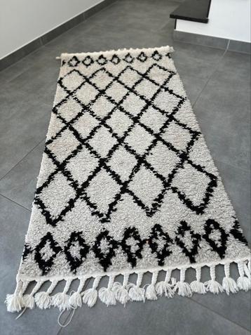 Tapijt « FRAAI » 150 x 80 cm beschikbaar voor biedingen