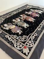 GROOT wandtapijt met reliëf, Myanmar, L 97 cm., Antiek en Kunst, Ophalen of Verzenden