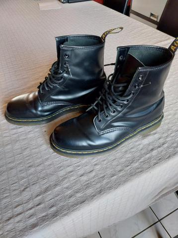 Dr Martens beschikbaar voor biedingen