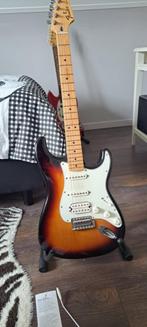 Fender Standard Stratocaster HSS Brown Sunburst Maple, Muziek en Instrumenten, Snaarinstrumenten | Gitaren | Elektrisch, Ophalen