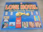 love hotel, Ophalen of Verzenden, Zo goed als nieuw