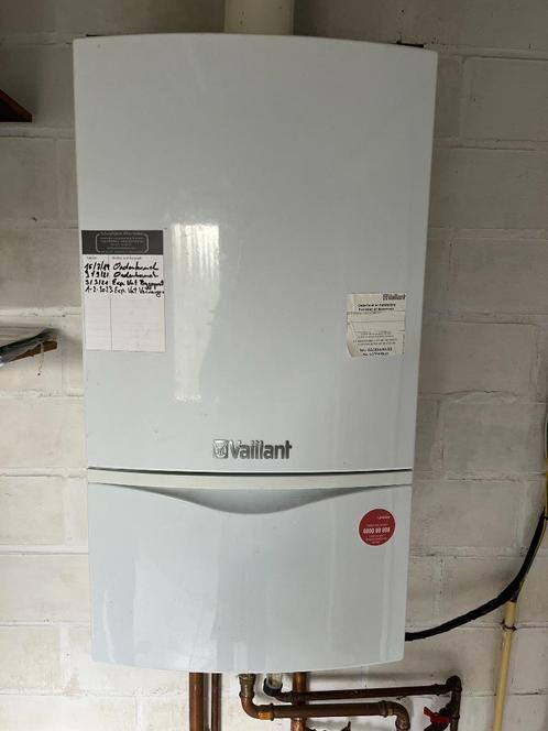 Vaillant gaswandketel voor CV en warm water, Bricolage & Construction, Chauffe-eau & Boilers, Utilisé, Gaz naturel, Enlèvement