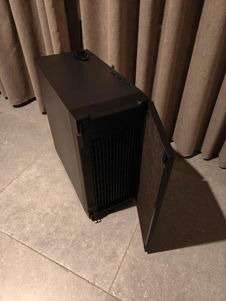 Desktop pc, Computers en Software, Desktop Pc's, Zo goed als nieuw, 3 tot 4 Ghz, SSD, 16 GB, Ophalen