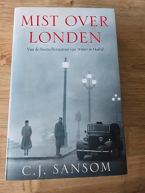 C.J. Sansom - Mist over Londen, Boeken, Thrillers, Zo goed als nieuw, Ophalen of Verzenden