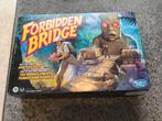 Verboden Brug (Engels), Drie of vier spelers, Ophalen of Verzenden, Nieuw, HASBRO
