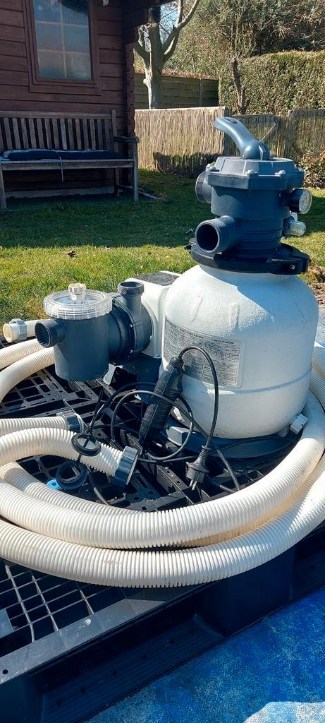 Intex zand/glasfilter pomp 6m3/u met toebehoren, Tuin en Terras, Zwembad-toebehoren, Zo goed als nieuw, Skimmer, Ophalen of Verzenden