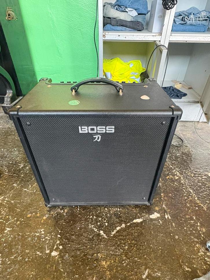 Katana boss Amplifier, Muziek en Instrumenten, Versterkers | Bas en Gitaar, Zo goed als nieuw, Ophalen
