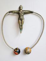 Vintage sculptuur van een circusacrobate, Ophalen of Verzenden