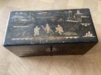 Oude antieken japanse houten kist, Huis en Inrichting, Woonaccessoires | Kisten, Gebruikt, Ophalen of Verzenden