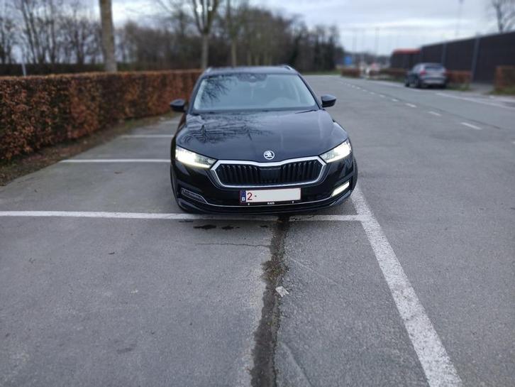 Skoda Octavia Combi Clever 2.0 Amb TD 150pk DSG 2022-12, Auto's, Skoda, Particulier, Octavia, ABS, Adaptieve lichten, Airbags