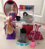 Barbie set - kapsalon + pop + toebehoren, Ophalen of Verzenden, Zo goed als nieuw, Barbie