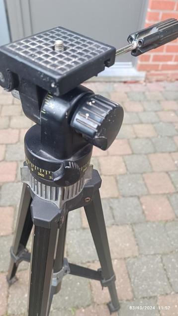 Camerastatief beschikbaar voor biedingen