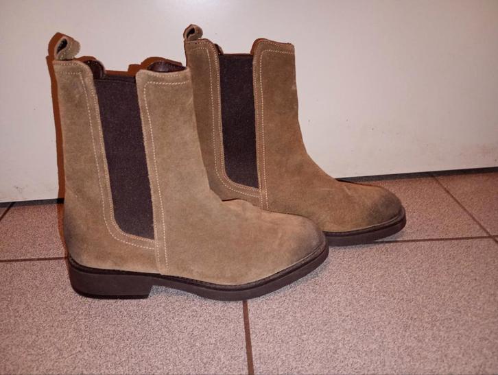 Daim kaki groene boots!, Kleding | Dames, Schoenen, Zo goed als nieuw, Ophalen of Verzenden