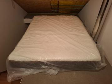 Matras in nieuwstaat beschikbaar voor biedingen