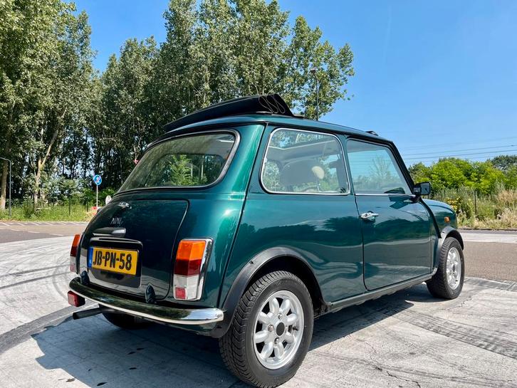 Achetez Mini 1.3i British, Autos, Mini, Entreprise, Autres modèles, Jantes en alliage léger, Peinture métallisée, Essence, Euro 1