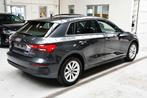 Audi A3 Sportback 30 TFSI Automaat - NAVI / CAMERA / ACC, Auto's, 116 g/km, Stof, Gebruikt, Euro 6