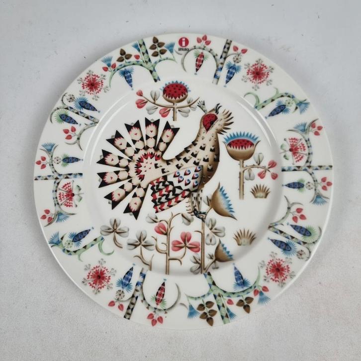 Iittala Taika Siimes ontbijtbord 22 cm, Huis en Inrichting, Keuken | Servies, Nieuw, Bord(en), Overige stijlen, Porselein, Ophalen