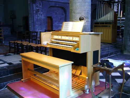Orgue numérique et à tuyaux, orgue liturgique, orgue de conc, Musique & Instruments, Orgues, Utilisé, Orgue, 2 claviers, Enlèvement