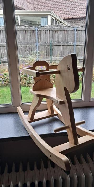 schommelpaard beschikbaar voor biedingen