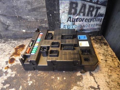 Zekeringkast van een Peugeot 207, Auto-onderdelen, Elektronica en Kabels, Peugeot, Gebruikt, 3 maanden garantie, Ophalen of Verzenden