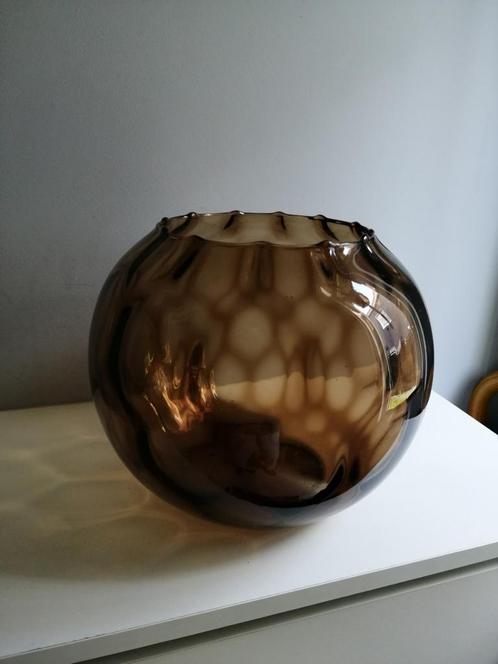 Oude, bruine fumé glazen vaas, Antiek en Kunst, Antiek | Glaswerk en Kristal, Ophalen
