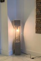 Unieke industriële betonnen staanlamp vloerlamp., Ophalen, Overige materialen, 100 tot 150 cm, Nieuw