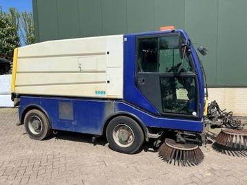 1139. Veegmachine / Bucher Citycat 5000 / 3 borstels beschikbaar voor biedingen